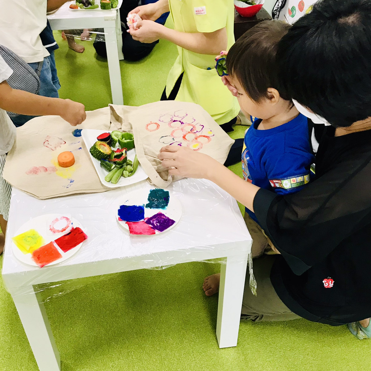 今月のイベント🍆夏野菜スタンプでオリジナルバッグを作ろう👜✨を開催しました(^^♪